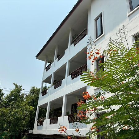 Yindee Stylish Guesthouse Chiang Mai Eksteriør bilde